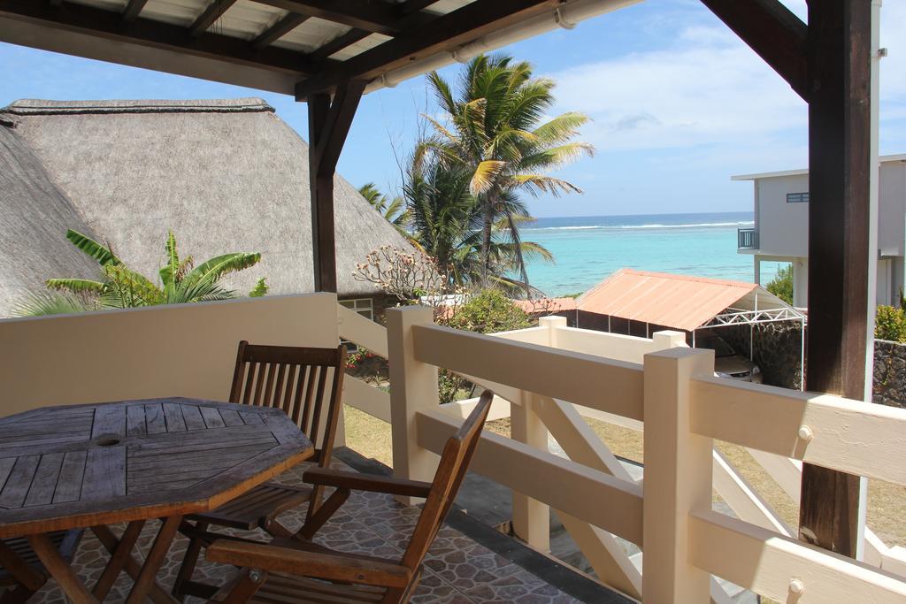 Keravel Bungalows Pointe d'Esny Стая снимка