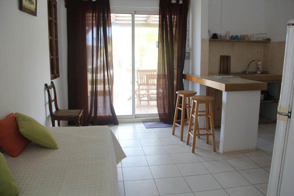 Keravel Bungalows Pointe d'Esny Стая снимка